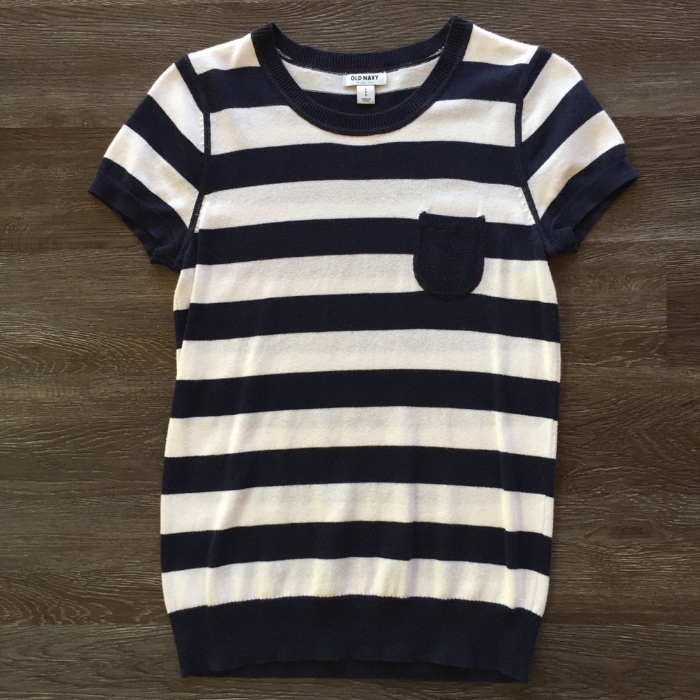 Old Navy Lightweight Sweater Women’s Small Blue and White Striped Short Sleeve